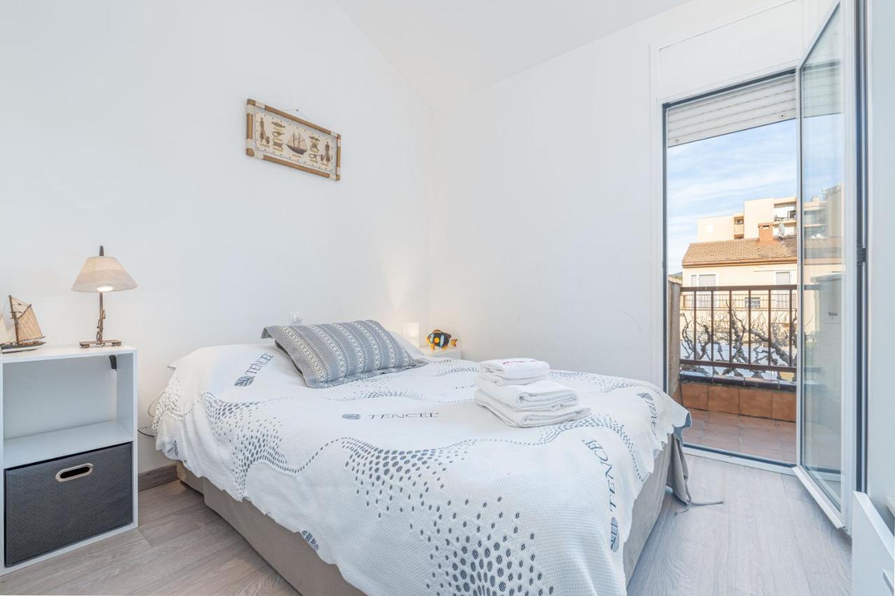 Apart-rent Casa Port Estrella Santa Margarita 2005 Villa Roses